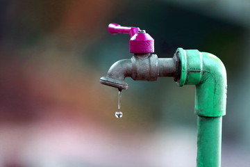 .......Drip water