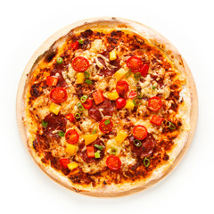Pizza pepperoni with tomatoes, mushrooms and pepper