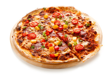 Pizza pepperoni with tomatoes, mushrooms and pepper