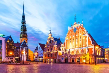 Zelfklevend Fotobehang Evening scenery of the Old Town Hall Square in Riga, Latvia © Scanrail