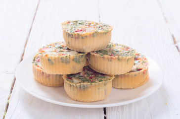 Egg muffins with onion