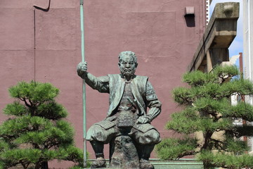 柴田勝家像
