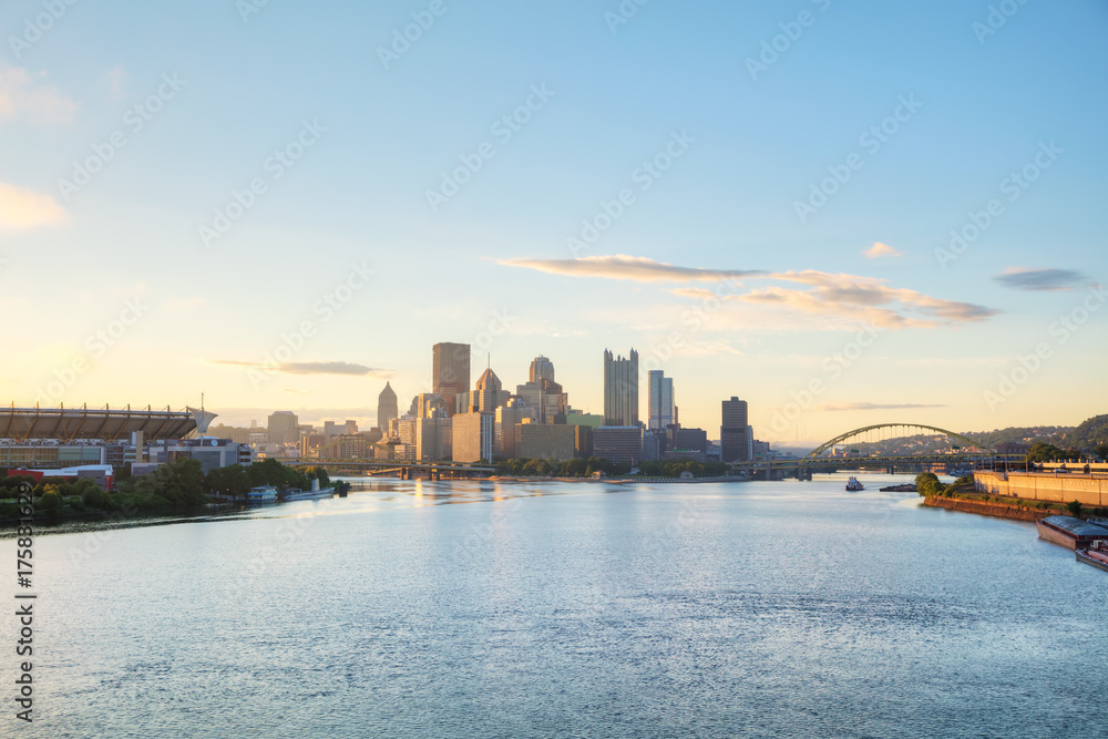 Sticker Pittsburgh cityscape with the Ohio river