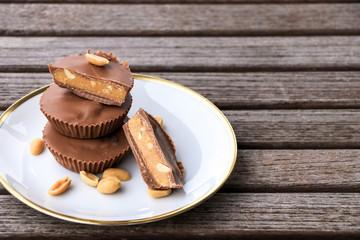 Peanut butter cups, dessert, schokolade