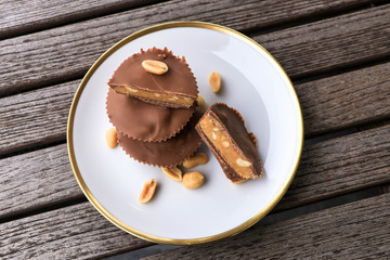 Peanut butter cups, dessert, schokolade
