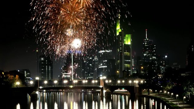 Frankfurt Feuerwerk Silvester Skyline