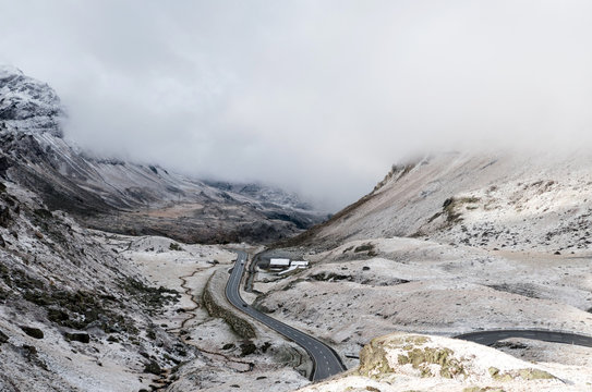 Neuschnee am Julierpass, Graub&uuml;nden, Schweiz