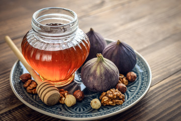 Honey with fresh figs