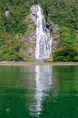 Fototapeta na wymiar Bowen Falls in the Milford Sound of the South Island, New Zealand