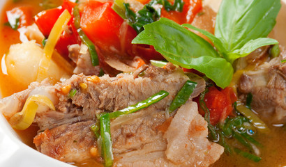 Minestrone di verdure e manzo