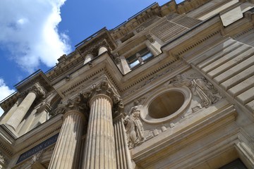 Obraz premium Detail of French Exterior Architecture at Louvre Museum - Colbert pavilion, in Paris
