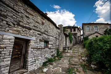 Fototapeta na wymiar old stone houses in the village Dilofo of Zagorochoria, Epirus, Western Greece