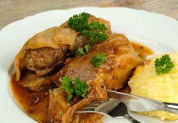 Kohlrouladen mit Kartoffelbrei