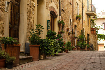 Fototapeta na wymiar Old street of Pienza, Tuscany, Italy