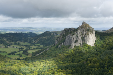 Fototapeta na wymiar Die Roches Tuilière et Sanadoire, Auvergne, Frankreich