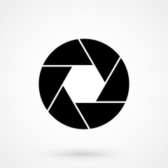 Camera objective icon (symbol)