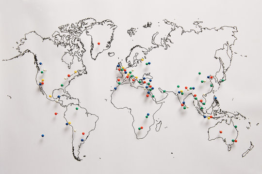 Fototapeta Pins in a map for world wonders