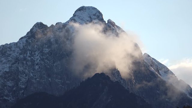 Berge mit Wolken im Zeitraffer, Allg&auml;u, Berggipfel, Alpinismus, 4K