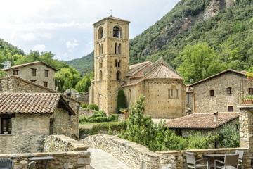 Fototapeta na wymiar sight of the medieval people of Beget in Gerona, Spain