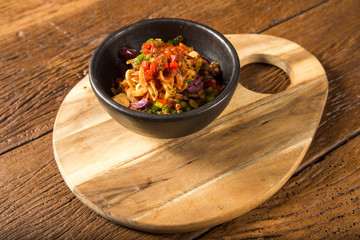 Delicious spaghetti salad with shrimp, tomato and pupunha palm