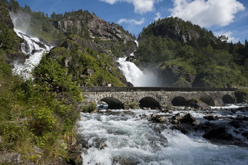 Fototapeta na wymiar Waterfalls in Norway