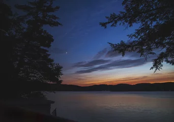 Keuken spatwand met foto After Sunset on the Lake © krw14