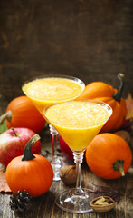 Pumpkin alcohol cocktail for fall and halloween parties