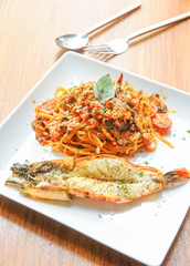 Spaghetti with fresh big tiger prawns