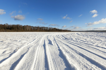 Fototapeta na wymiar Road in the winter season