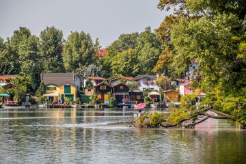 Obraz premium Erholungsgebiet Alte Donau im Sommer in Wien