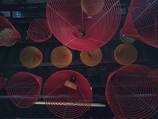 Under the roll incence