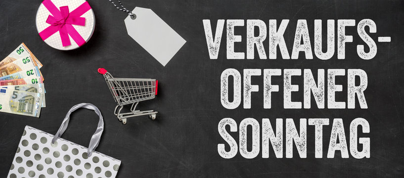 Shopping Konzept - Verkaufsoffener Sonntag