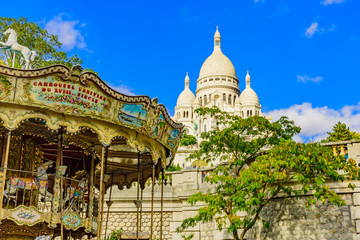 Fototapeta premium Sacred Heart Cathedral in Montmartre district in Paris