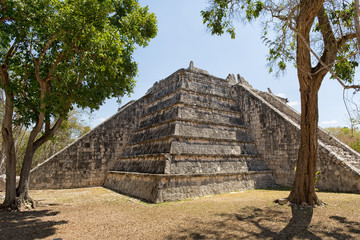Obraz premium pyramid structure at the Chichen Itza archaeological site in Mexico