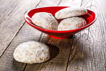 Gingerbreads with cinnamon