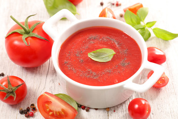 tomato soup or sauce