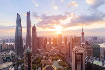 Foto auf Acrylglas Skyline und Stadtbild von Shanghai bei Sonnenuntergang © Eugene