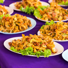 Crispy Fish Maw in Spicy Salad.