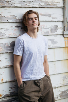 Young model waiting around