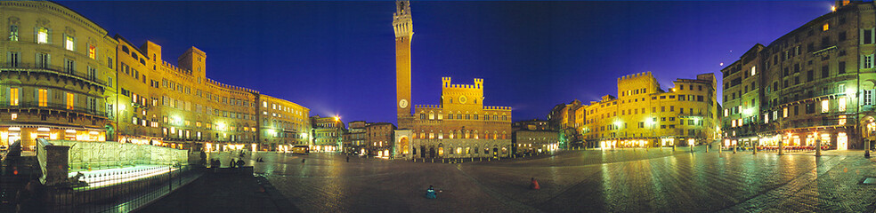 Siena, piazza del Campo a 360°