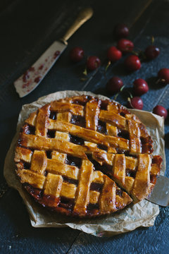 Tart with cherries