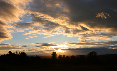 Fototapeta na wymiar Sunset in Catskills with Clouds