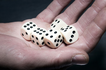 Dadi Dado Dice Gioco e mano

