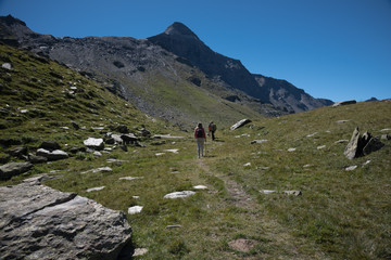 Fototapeta na wymiar Wanderung in den italiensichen Alpen bei Sankt Moritz