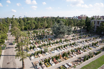 vista dall'alto del cimitero Maggiore di Milano
