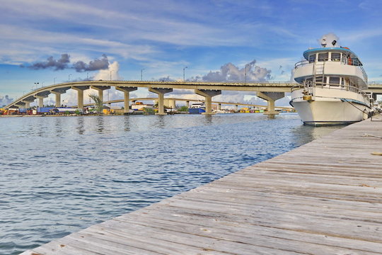 Sir Sidney Poitier Bridge, Nassau, Bahamas