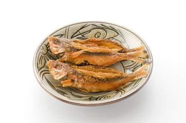 グルクン（タカサゴ）の唐揚げ