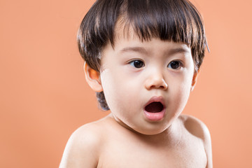 Little boy open mouth