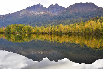 Naklejka premium Alaska Mountain Reflection