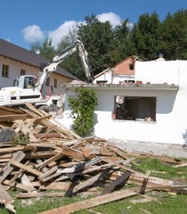 Fototapeta premium abbruch eines wohnhauses